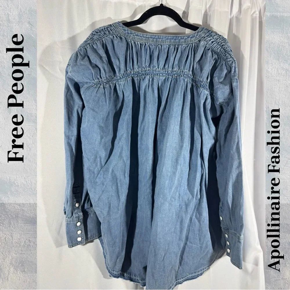 WE THE FREE ANOTHER LOVE TUNIC TOP IN BLUE DENIM SMALL NEW - Picture 7 of 7